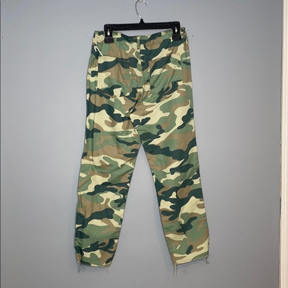 Mother The Shaker Chop Crop Printed Jeans in - Picture 5 of 8